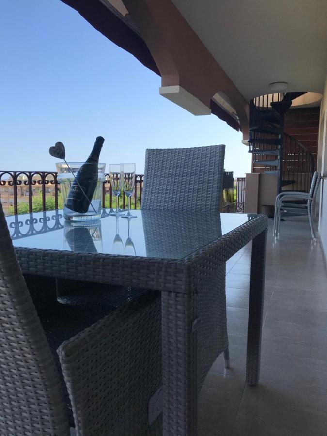 Precioso ático en complejo residencial con piscina Apartamento Sant Carlos de la Ràpita Exterior foto